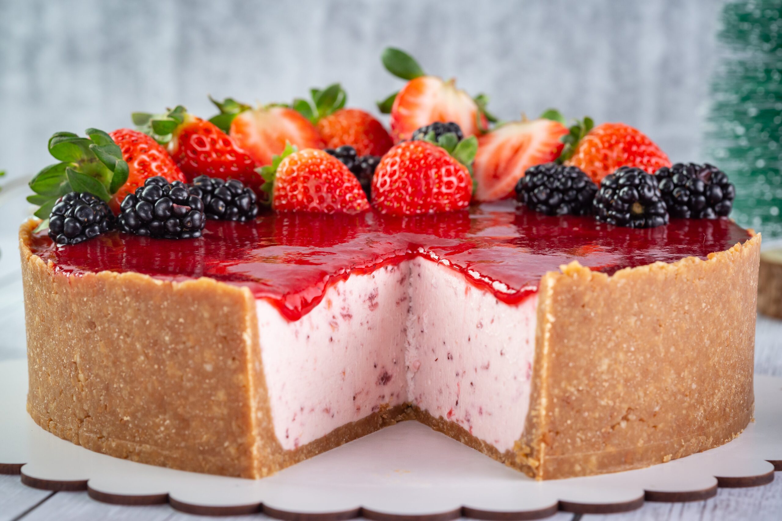 Beeriges Glück: Kuchen mit der Lebendigkeit frischer Beeren verfeinern